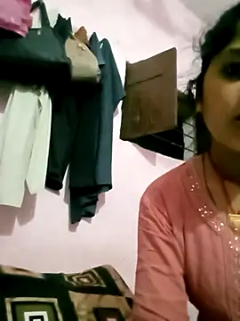 Snapshot of Hot_tin74 chatting on September 30, 2025, 7:53 pm Hot tin74 online show from September 30, 2025, 7:53 pm