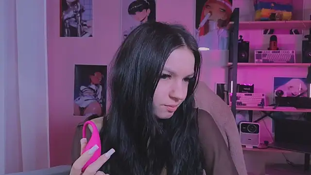 Loona Eclipse online show from February 17, 2026, 8:28 pm