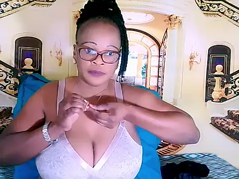 Snapshot of EbonyBloom69 chatting on September 30, 2025, 5:24 am EbonyBloom69 online show from September 30, 2025, 5:24 am