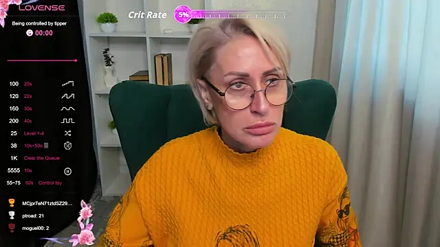 Snapshot of PamellaMurphy chatting on September 17, 2025, 8:05 am PamellaMurphy online show from September 17, 2025, 8:05 am