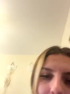 Summer21k online show from November 28, 2025, 10:43 pm