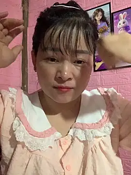 Star-sweet online show from November 23, 2025, 2:54 am