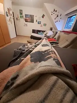 Snapshot of chrisili1986 chatting on December 17, 2025, 7:02 am chrisili1986 online show from December 17, 2025, 7:02 am