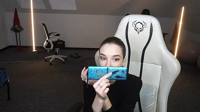 Snapshot of _Lili_054 chatting on October 5, 2025, 2:19 pm  Lili 054 online show from October 5, 2025, 2:19 pm