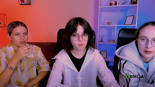 samanta hotty online show from December 2, 2025, 8:32 pm