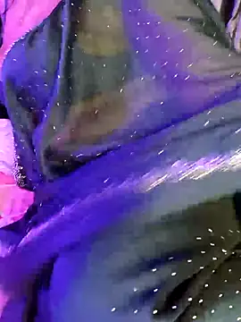 monaa-darling online show from December 15, 2025, 3:07 pm