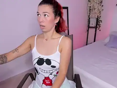 selene boyer online show from September 17, 2025, 4:09 pm