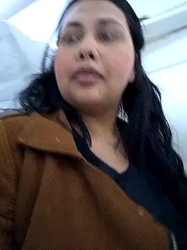 Snapshot of Alessandraa- chatting on January 17, 2026, 10:35 pm Alessandraa- online show from January 17, 2026, 10:35 pm