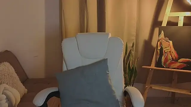  Sophia 111 online show from March 13, 2026, 9:42 pm