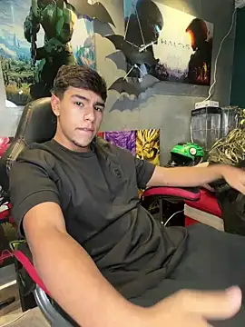 CHR58  online show from October 26, 2025, 5:24 pm