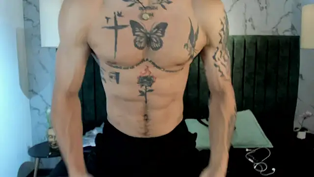 Snapshot of MrJustin_ chatting on December 3, 2025, 8:08 pm MrJustin online show from December 3, 2025, 8:08 pm