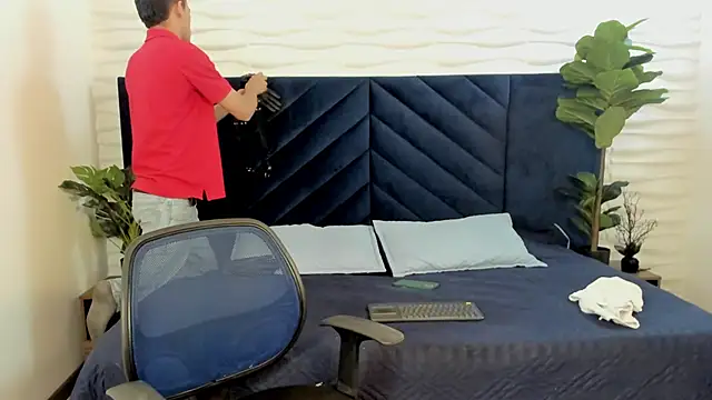 Snapshot of MrJustin_ chatting on October 30, 2025, 9:01 pm MrJustin online show from October 30, 2025, 9:01 pm