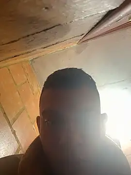 Snapshot of MrJustin_ chatting on November 21, 2025, 5:12 pm MrJustin online show from November 21, 2025, 5:12 pm