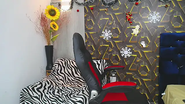 Snapshot of miss_leidy_ chatting on November 27, 2025, 3:29 am miss leidy online show from November 27, 2025, 3:29 am