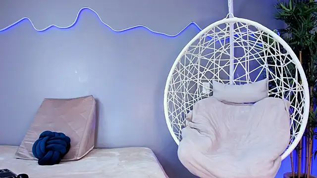 AlinaSweett  online show from November 23, 2025, 3:55 pm