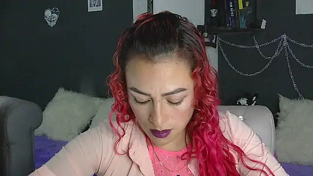 MeganBrown4 online show from May 1, 2026, 8:58 pm