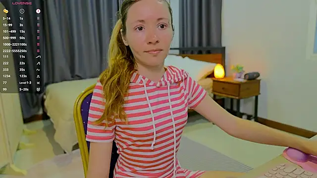 PocketElsa online show from April 15, 2026, 11:27 am