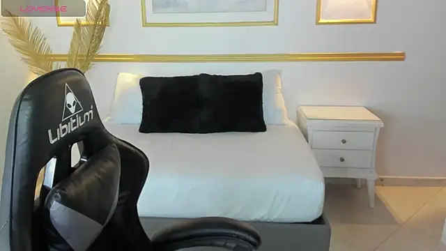 Snapshot of alice_coopperx chatting on November 25, 2025, 12:38 pm alice coopperx online show from November 25, 2025, 12:38 pm