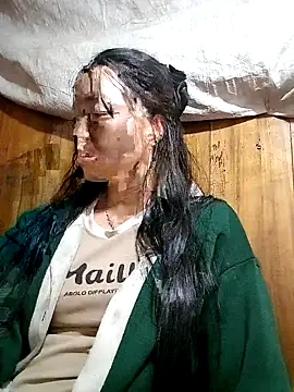 hera-00 online show from November 10, 2025, 2:22 pm