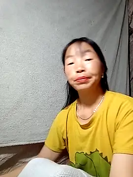 Snapshot of hera-00 chatting on September 13, 2025, 10:32 pm hera-00 online show from September 13, 2025, 10:32 pm