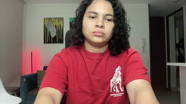 Snapshot of Lyxen_raze chatting on December 15, 2025, 3:56 am Lyxen raze online show from December 15, 2025, 3:56 am