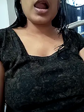 Hot-Jasmin online show from November 2, 2025, 6:07 am