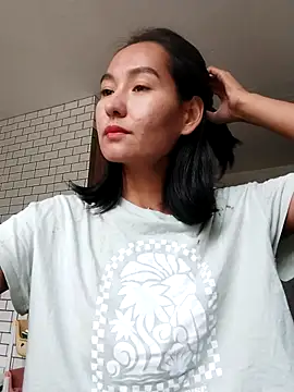 Luu-Lii777 online show from September 23, 2025, 5:25 am