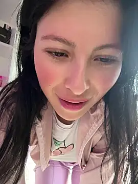 Snapshot of Mia_salinass chatting on May 10, 2026, 6:43 pm Mia salinass online show from May 10, 2026, 6:43 pm