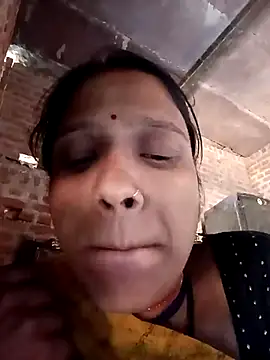 Xx pooja online show from November 8, 2025, 5:22 am