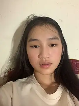 Snapshot of -Lie-06 chatting on October 14, 2025, 1:12 pm -Lie-06 online show from October 14, 2025, 1:12 pm