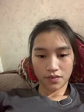 Snapshot of -Lie-06 chatting on November 29, 2025, 10:26 am -Lie-06 online show from November 29, 2025, 10:26 am