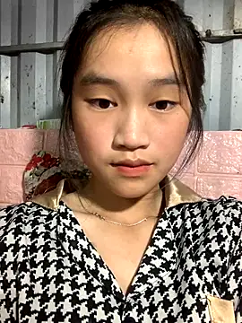 Snapshot of -Lie-06 chatting on September 9, 2025, 10:25 am -Lie-06 online show from September 9, 2025, 10:25 am