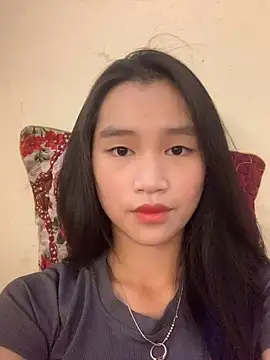 Snapshot of -Lie-06 chatting on September 23, 2025, 1:18 pm -Lie-06 online show from September 23, 2025, 1:18 pm