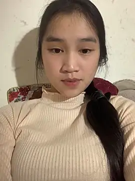 Snapshot of -Lie-06 chatting on December 22, 2025, 4:29 pm -Lie-06 online show from December 22, 2025, 4:29 pm