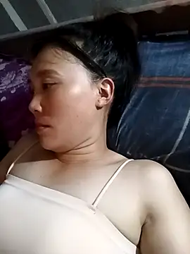 Snapshot of lai_tay chatting on October 19, 2025, 6:16 am lai tay online show from October 19, 2025, 6:16 am