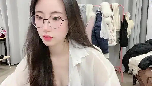 Freya7777 online show from January 9, 2026, 3:19 pm