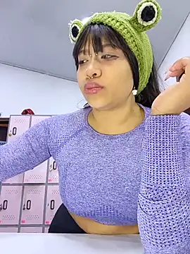 SafiroAgataaa online show from March 27, 2026, 2:53 am