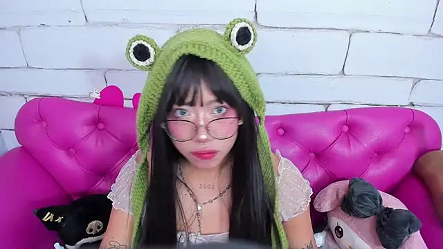 SafiroAgataaa online show from October 28, 2025, 11:36 pm