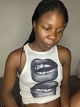 Snapshot of Crazyqueenxxx chatting on November 13, 2025, 6:06 am Crazyqueenxxx online show from November 13, 2025, 6:06 am