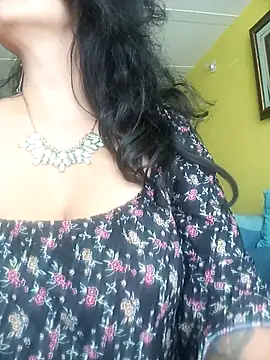Snapshot of ivonne_9 chatting on September 15, 2025, 3:12 pm ivonne 9 online show from September 15, 2025, 3:12 pm