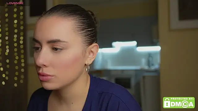 Snapshot of KateCarrey chatting on November 11, 2025, 4:13 pm KateCarrey online show from November 11, 2025, 4:13 pm