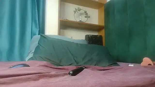 Keishaa-77 online show from February 13, 2026, 11:27 pm