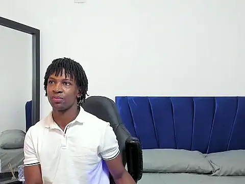 Snapshot of tau_montes chatting on September 29, 2025, 4:12 pm tau montes online show from September 29, 2025, 4:12 pm