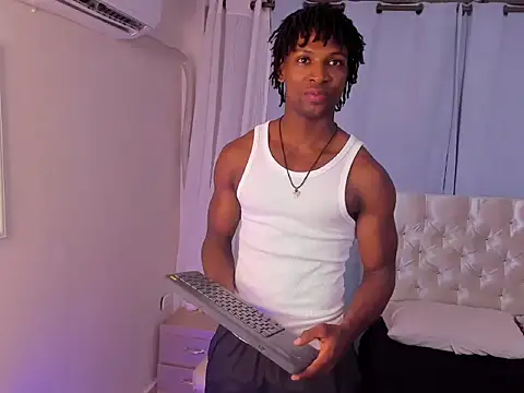 Snapshot of tau_montes chatting on November 6, 2025, 12:25 am tau montes online show from November 6, 2025, 12:25 am