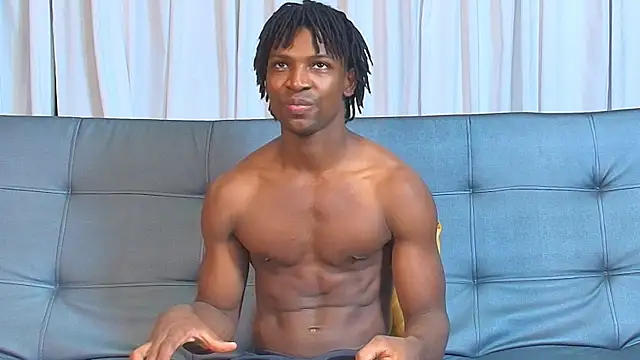 Snapshot of tau_montes chatting on September 30, 2025, 4:18 am tau montes online show from September 30, 2025, 4:18 am