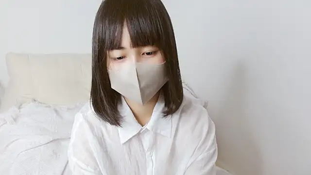 Snapshot of Zinzin_chan chatting on October 22, 2025, 5:51 am Zinzin chan online show from October 22, 2025, 5:51 am