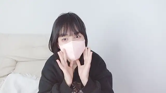 Snapshot of Zinzin_chan chatting on November 20, 2025, 6:03 am Zinzin chan online show from November 20, 2025, 6:03 am