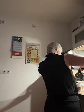 Rozendefotz online show from February 2, 2026, 6:56 am