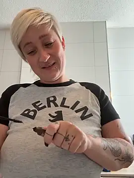 Rozendefotz online show from February 17, 2026, 9:50 am