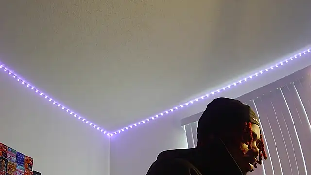 Snapshot of risktakinndolo chatting on September 18, 2025, 5:16 pm risktakinndolo online show from September 18, 2025, 5:16 pm